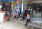 Bhabinkamtibmas Polsek Cipatujah Bripka Herwanto Melaksanakan Sambang dan Silaturahmi Kamtibmas dengan Warga