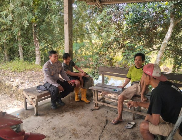 Unit Bhinmas Polsek Pancatengah laksanakan Patroli Dialogis guna menciptakan situasi Kamtibmas Yang aman